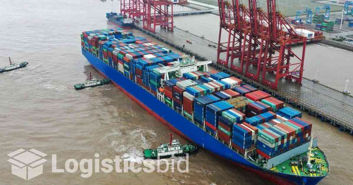 Cina Menutup Sebagian Pelabuhan Utama Pasokan Global Khawatir