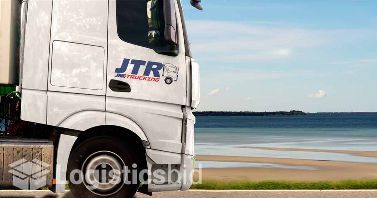 Jangkauan Antar-Pulau JNE Trucking Bantu Istri Nelayan Hasilkan Produk Olahan Limbah