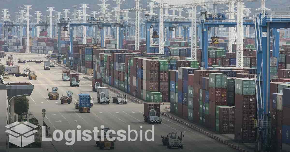 Penutupan Pelabuhan Cina Memicu Kekhawatiran Seluruh Dunia